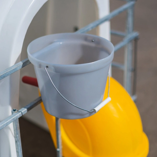 Ведро для выпойки телят пластиковое 5л